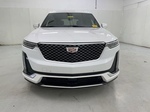 Certified 2025 Cadillac XT6 Premium Luxury w/ Platinum Package image 14