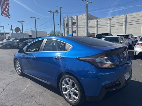 Used 2017 Chevrolet Volt Premier w/ Driver Confidence II Package image 6