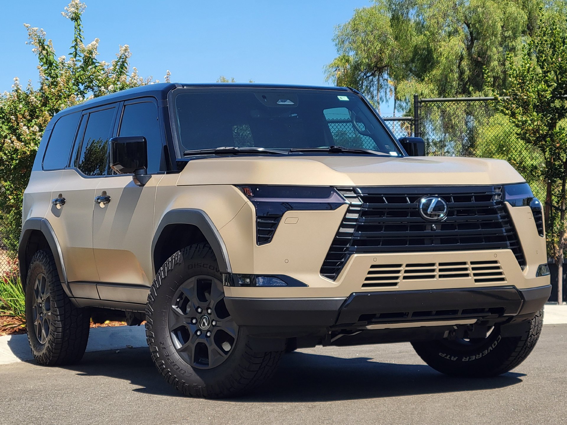 Used 2024 Lexus GX 550 AWD/4WD image 9