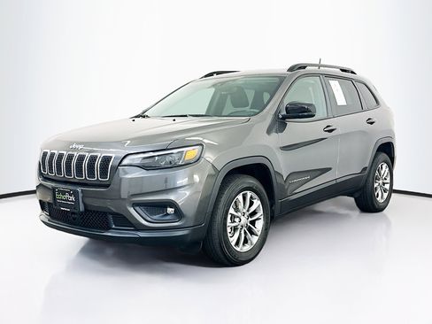 Used 2022 Jeep Cherokee Latitude Lux w/ Sun & Sound Group image 3