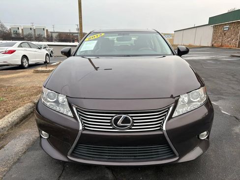 Used 2013 Lexus ES 350 w/ Luxury Pkg image 2