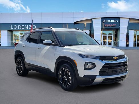 Used 2022 Chevrolet TrailBlazer LT w/ Convenience Package image 3