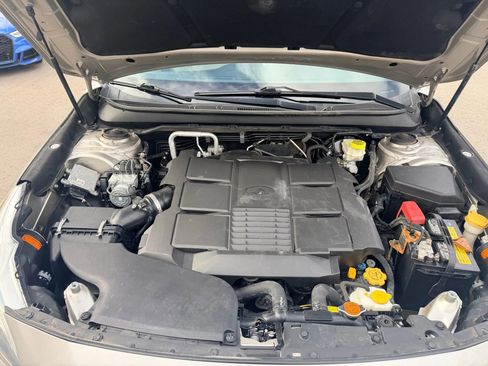 Used 2017 Subaru Outback 3.6R Limited image 20