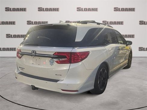 Used 2022 Honda Odyssey Elite image 4