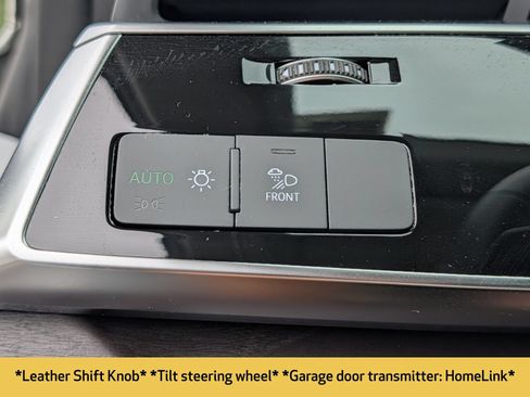 Used 2023 Audi Q8 Premium Plus AWD/4WD image 10