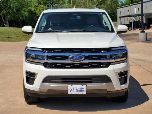 Used 2024 Ford Expedition Max Limited image 2