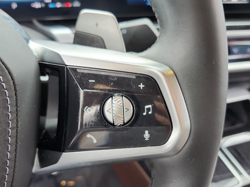 Certified 2024 BMW 740i image 24