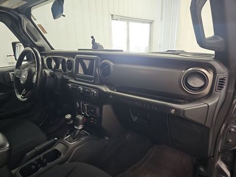 Used 2018 Jeep Wrangler Unlimited Sport S AWD/4WD image 26