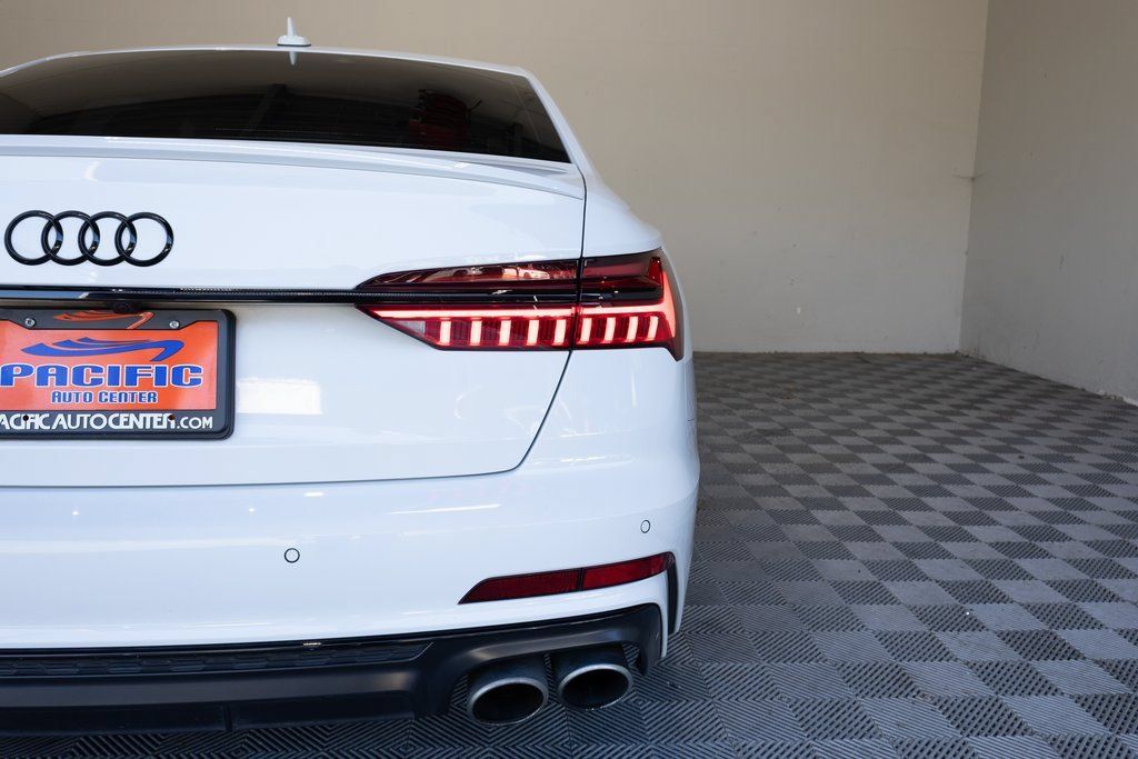 Used 2022 Audi S6 Prestige w/ Prestige Package AWD/4WD image 13