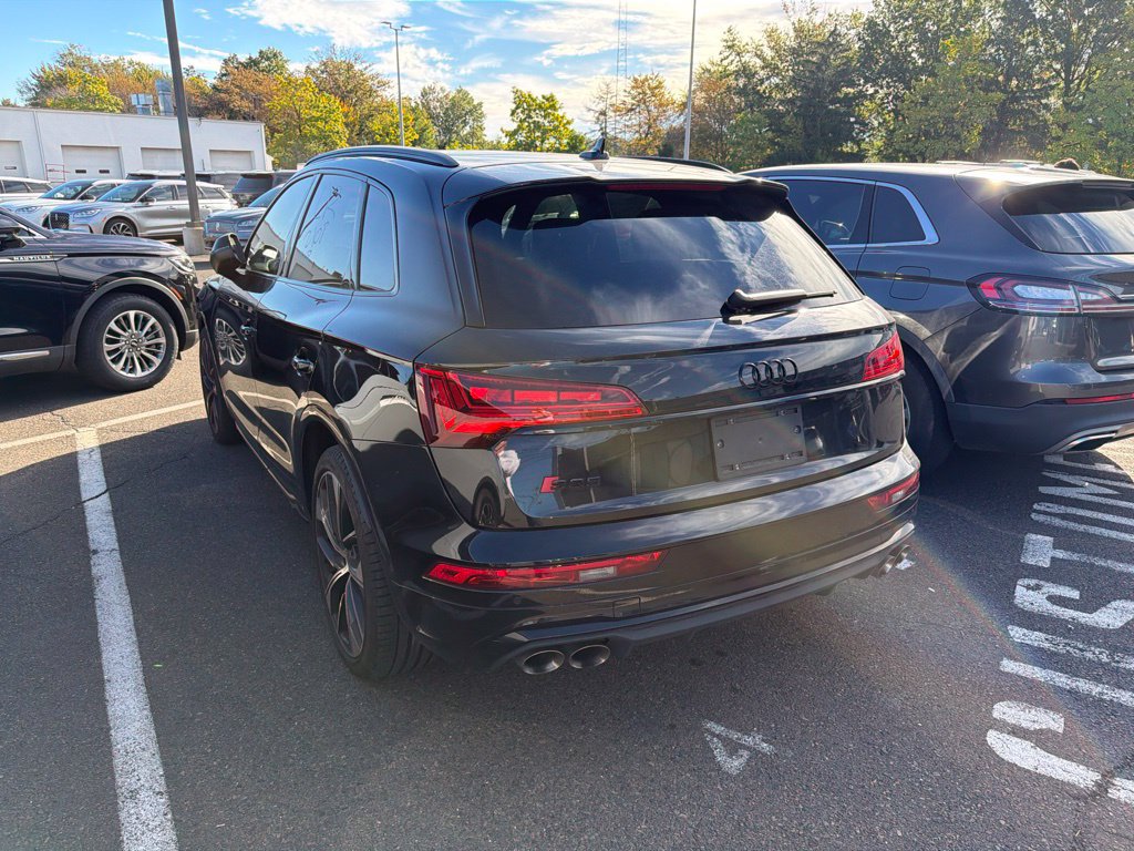 Used 2024 Audi SQ5 Prestige w/ Prestige Package AWD/4WD image 4