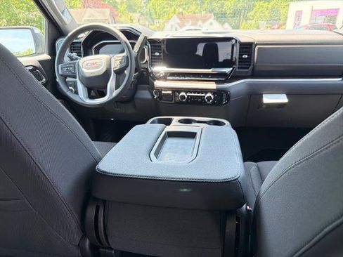 New 2026 GMC Sierra 1500 SLE w/ Preferred Package AWD/4WD image 6