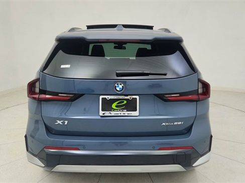 Used 2025 BMW X1 xDrive28i image 5
