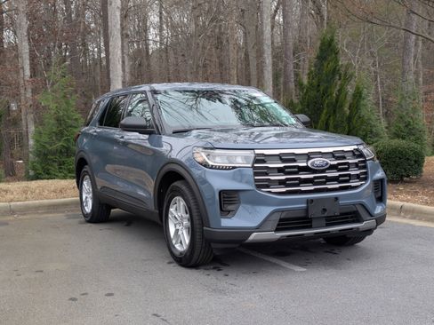 New 2026 Ford Explorer Active image 2