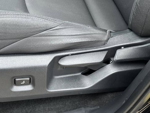 Used 2024 Toyota Tacoma TRD Sport image 18