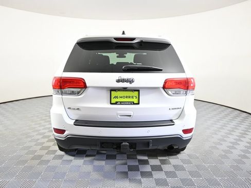 Used 2018 Jeep Grand Cherokee Laredo AWD/4WD image 5