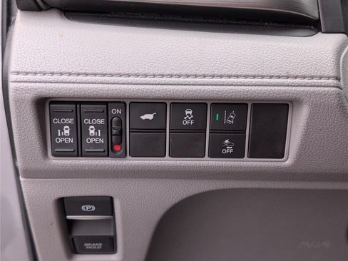 Used 2020 Honda Odyssey EX-L image 23