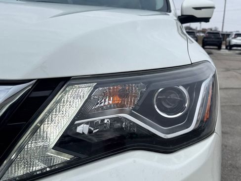 Used 2020 Nissan Pathfinder Platinum w/ Cargo Package image 11