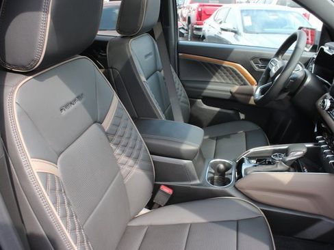 New 2026 GMC Canyon Denali w/ LPO, Denali Black Edition image 27