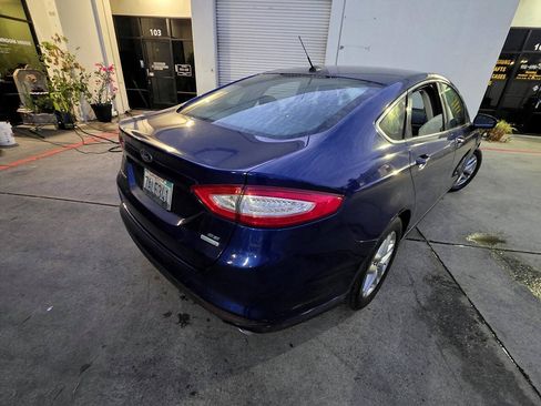 Used 2013 Ford Fusion SE FWD image 4