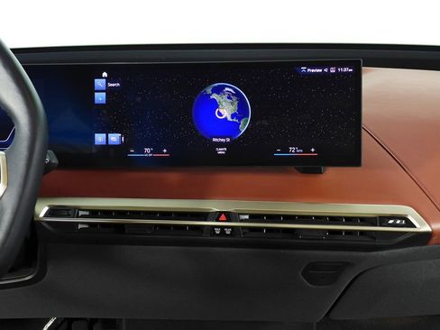 Used 2023 BMW iX xDrive50 w/ Sport Package image 25