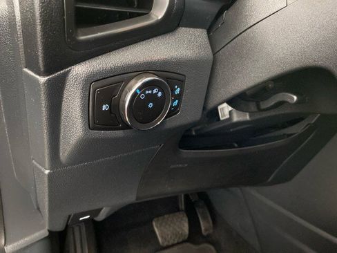Used 2019 Ford EcoSport SE w/ SE Convenience Package image 17