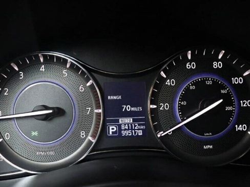 Used 2018 INFINITI QX80 4WD w/ Driver Assistance Package image 14
