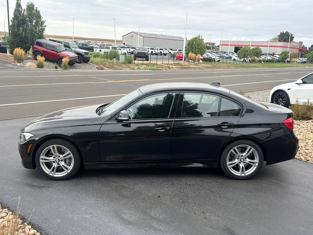 Used 2017 BMW 330i Sedan RWD image 18