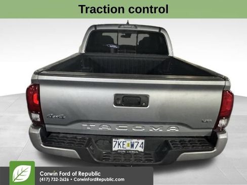 Used 2020 Toyota Tacoma SR5 w/ Technology Package image 5