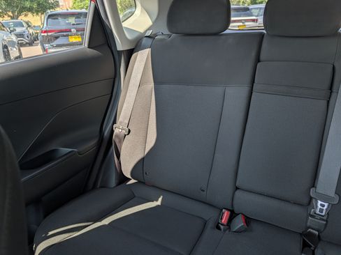 Used 2024 Hyundai Kona SEL FWD image 12