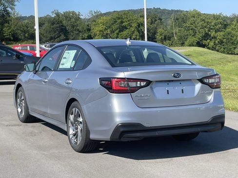Used 2025 Subaru Legacy Premium AWD/4WD image 4