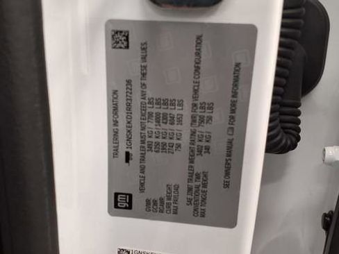 Used 2024 Chevrolet Suburban RST w/ Luxury Package image 40