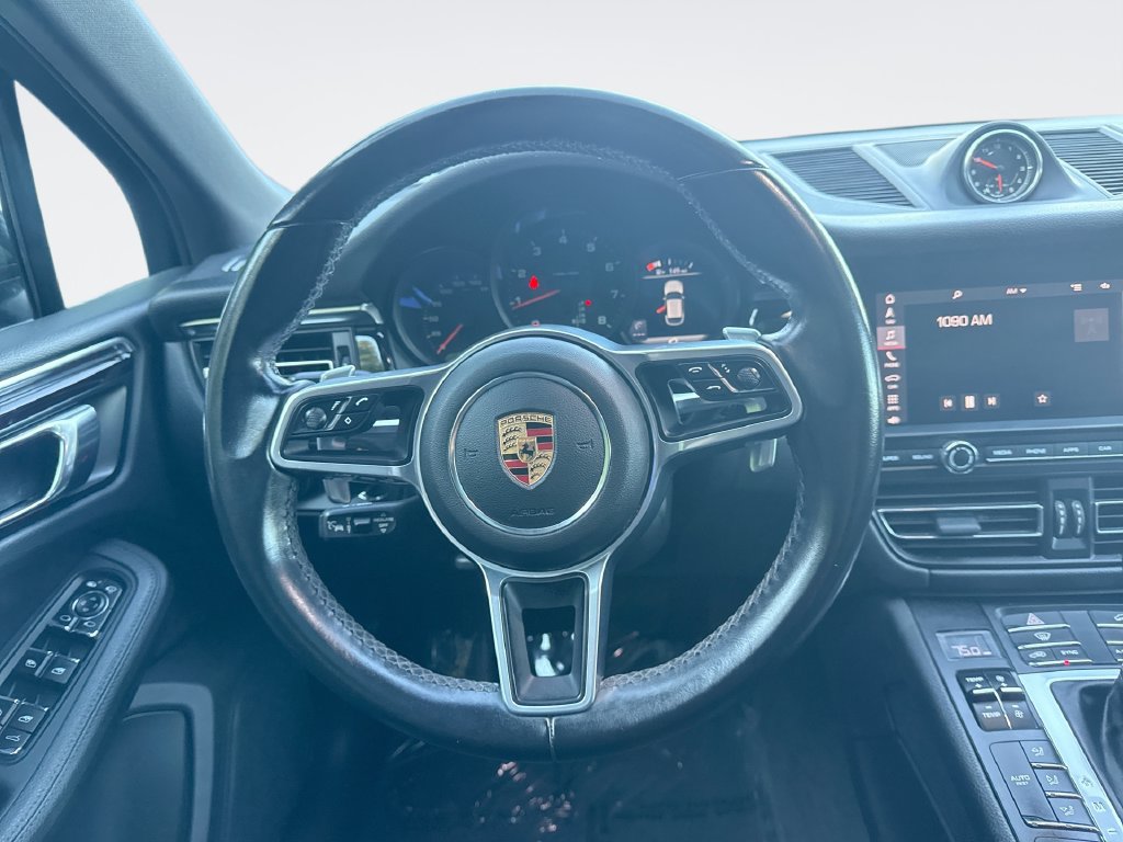 Used 2020 Porsche Macan AWD/4WD image 11