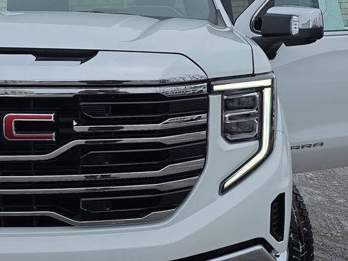 New 2026 GMC Sierra 1500 SLT w/ SLT Premium Package image 30