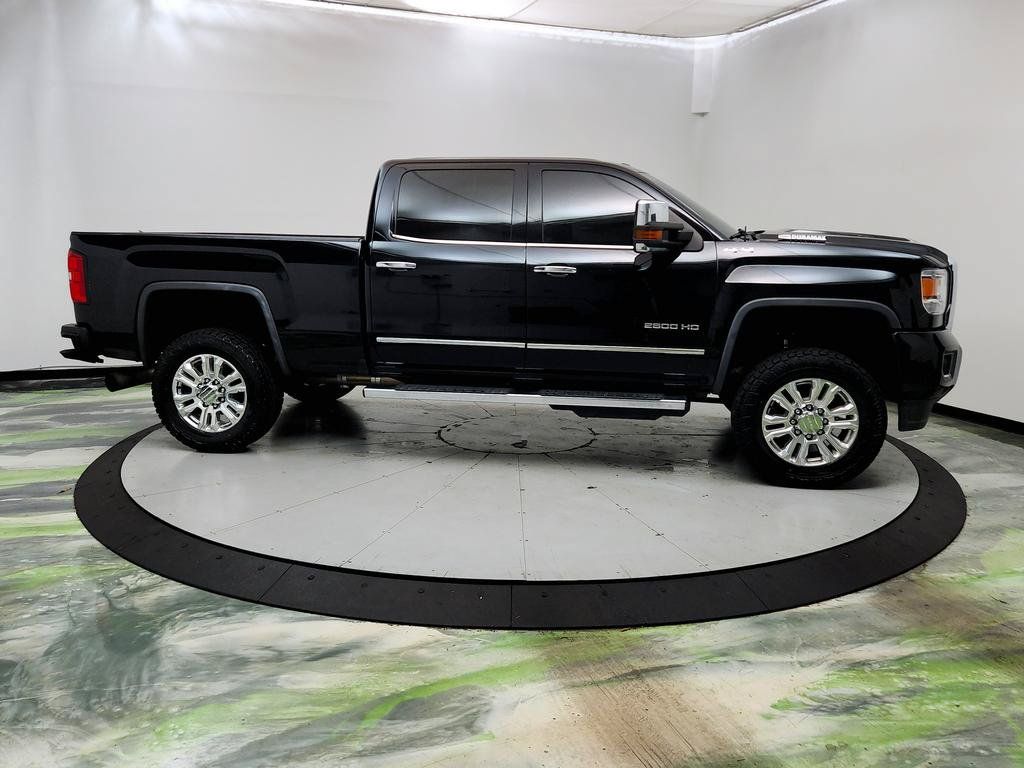 Used 2018 GMC Sierra 2500 SLT AWD/4WD image 4