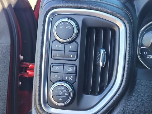 Used 2022 GMC Sierra 2500 AT4 w/ AT4 Preferred Package image 27