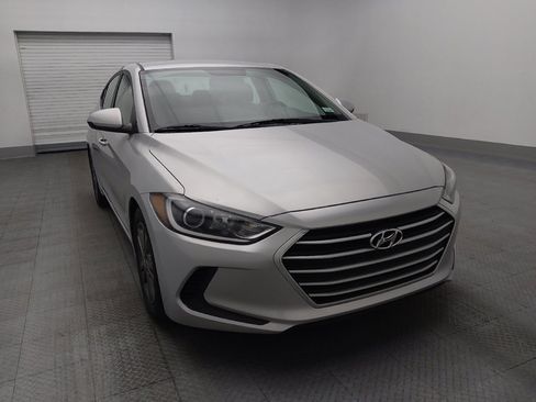 Used 2018 Hyundai Elantra SEL image 14