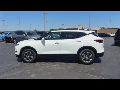 Used 2025 Chevrolet Blazer LT w/ Convenience Package AWD/4WD image 5