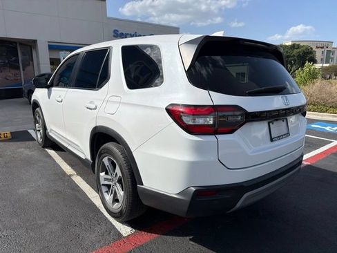 Used 2024 Honda Pilot EX-L image 8