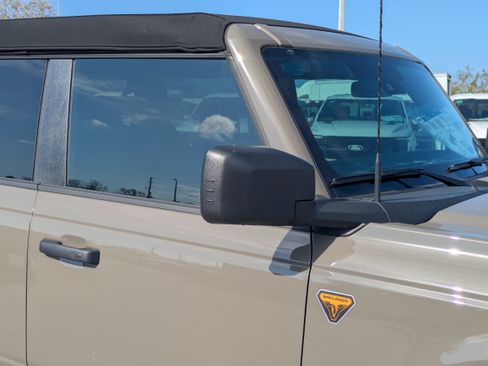 New 2025 Ford Bronco Badlands AWD/4WD image 11