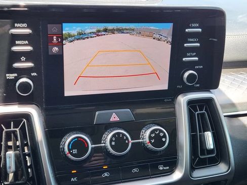 Certified 2023 Kia Sorento LX FWD image 18