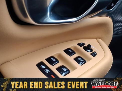 Used 2021 Volvo XC90 T6 Inscription w/ Lounge Package image 23