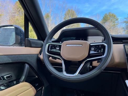New 2026 Land Rover Range Rover Sport SE AWD/4WD image 24