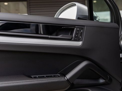 New 2026 Porsche Cayenne image 24