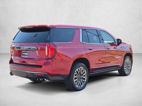 Used 2023 GMC Yukon Denali Ultimate AWD/4WD image 5