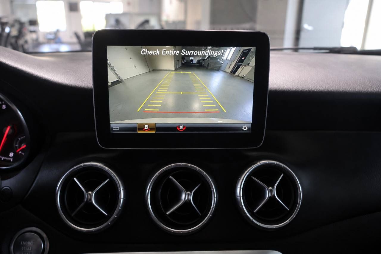 Used 2018 Mercedes-Benz CLA 250 4MATIC image 34
