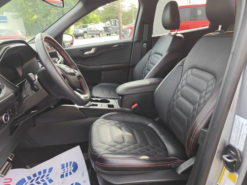 Used 2023 Ford Escape ST-Line Elite w/ Premium Technology Package AWD/4WD image 19