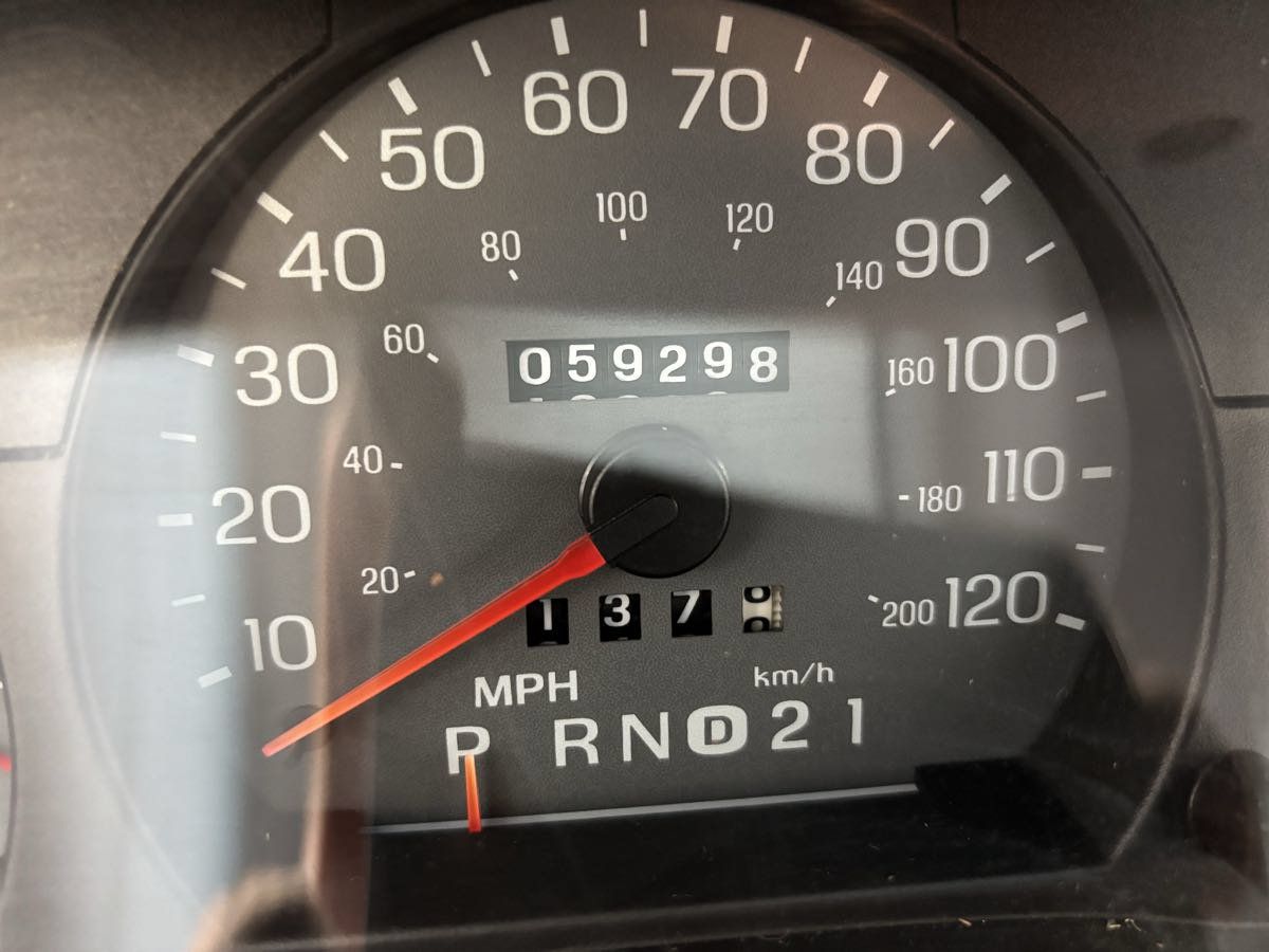 Used 2002 Mercury Grand Marquis GS RWD image 16