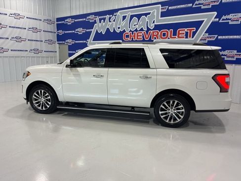 Used 2018 Ford Expedition Max Limited w/ Equipment Group 301A RWD image 3