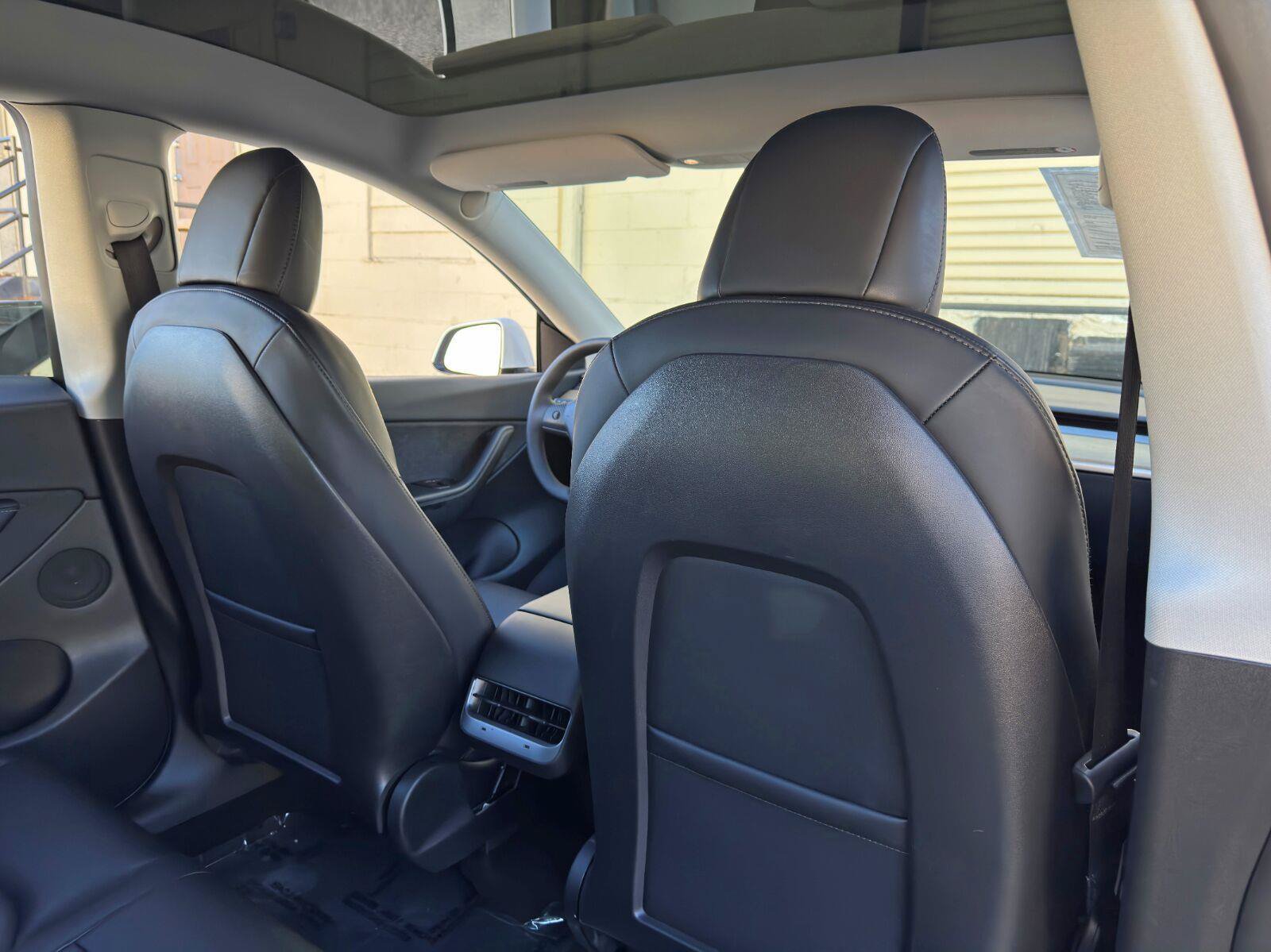 Used 2021 Tesla Model Y Long Range AWD/4WD image 35
