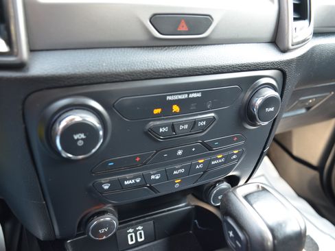 Used 2019 Ford Ranger XLT w/ Equipment Group 301A Mid AWD/4WD image 43
